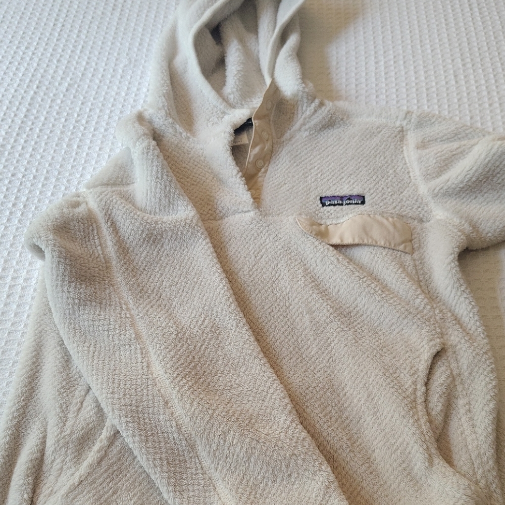 Patagonia Cream Fleece Hoodie